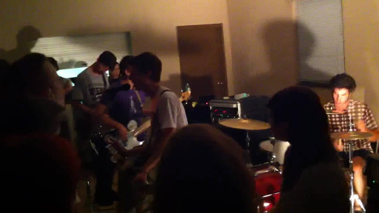 Tigers Jaw - spirit desire - live in Lexington, SC