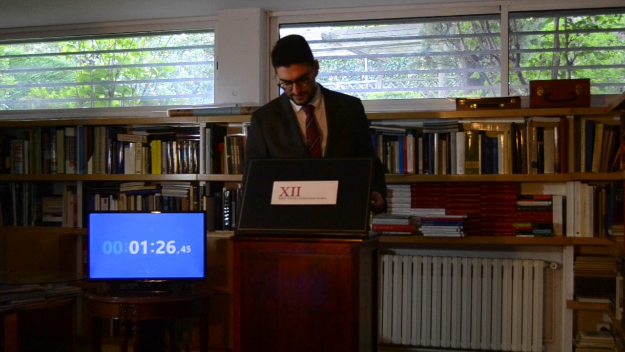 Introducción en contra- Debate simulado: DEBERES (Ignacio Ruiz Martínez)