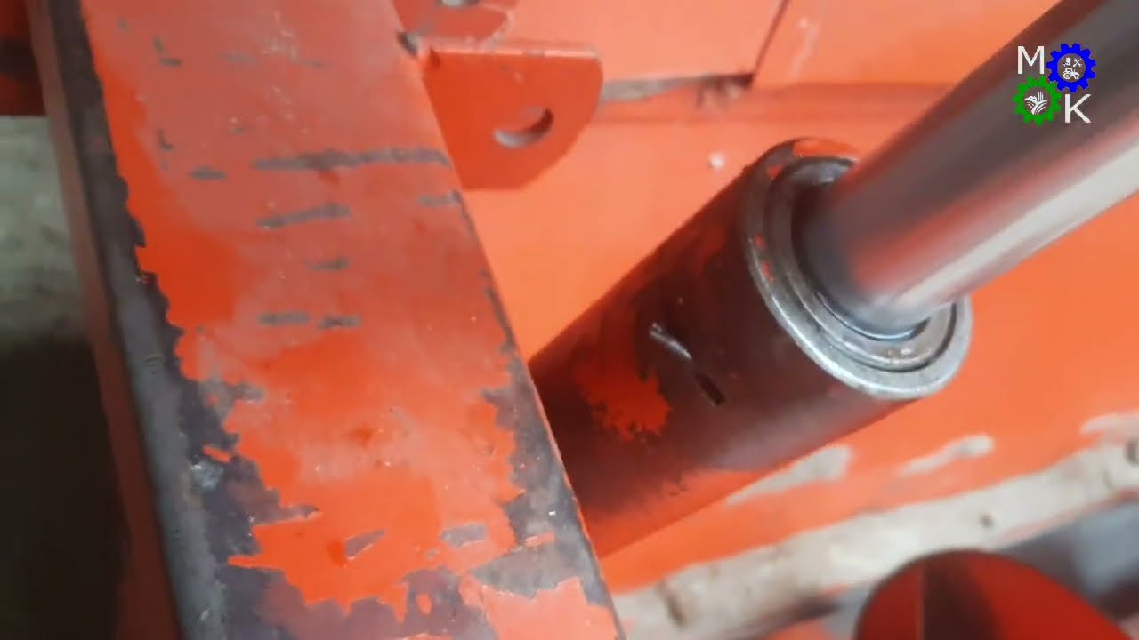 Uszczelnienie siłowników podnoszenia mechanicznego nagarniacza - motowidła bizon Z056