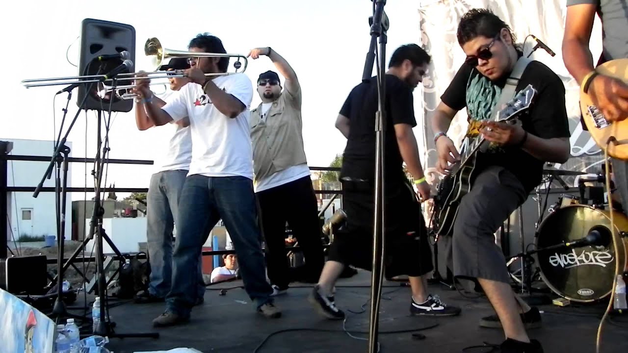 No Moral- Traidores Live at Skacore Invasion 2011