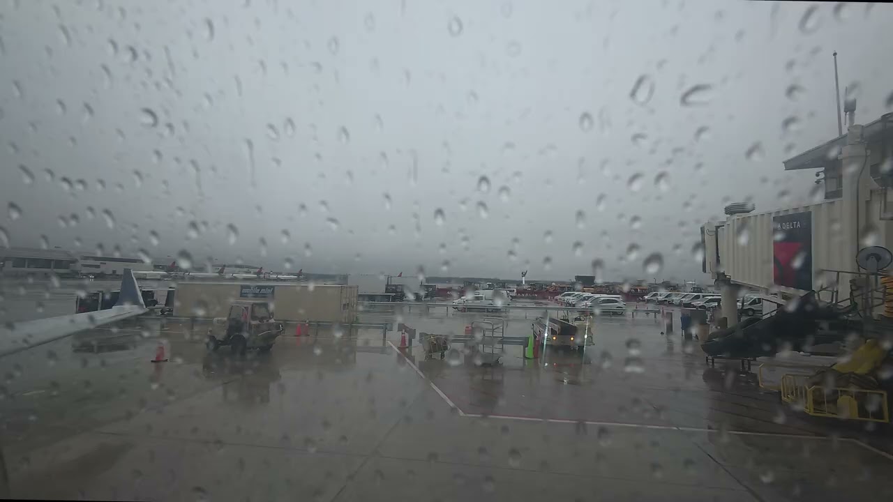 Delta Air Lines SkyWest CRJ-900 Stormy Takeoff from Detroit
