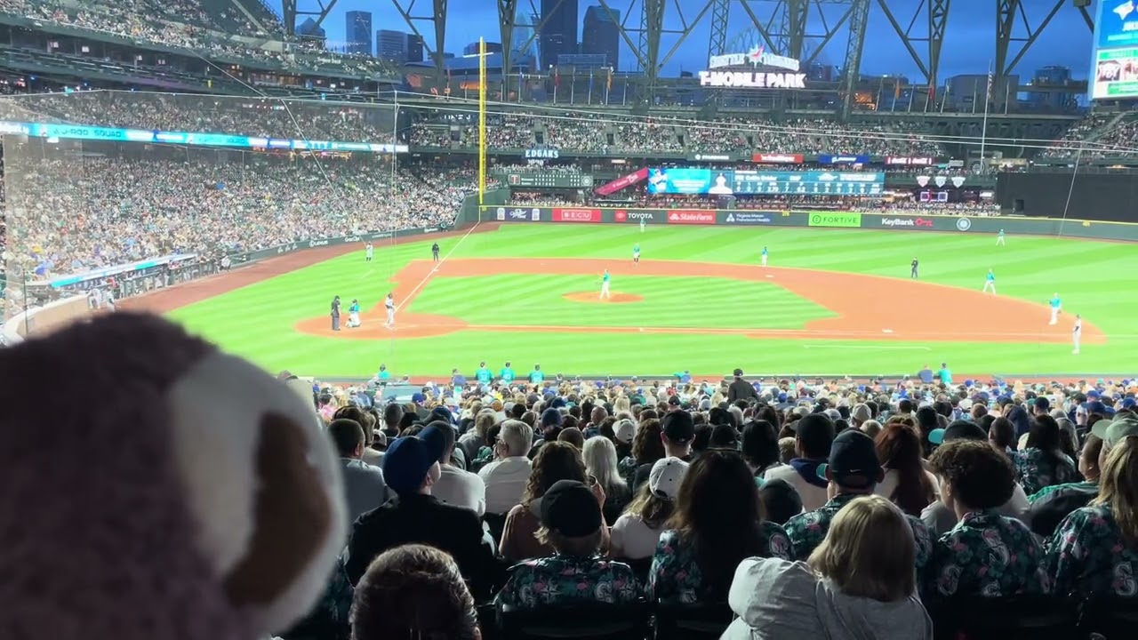 Seattle Mariners singing “Take Me Out to the Ball Game” 2024/6/29 @ Seattle T-Mobile Park