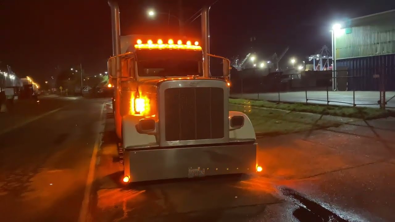 Поездка под Канаду на классическом грузовике Peterbilt 389 C15 Cat 18 Speed