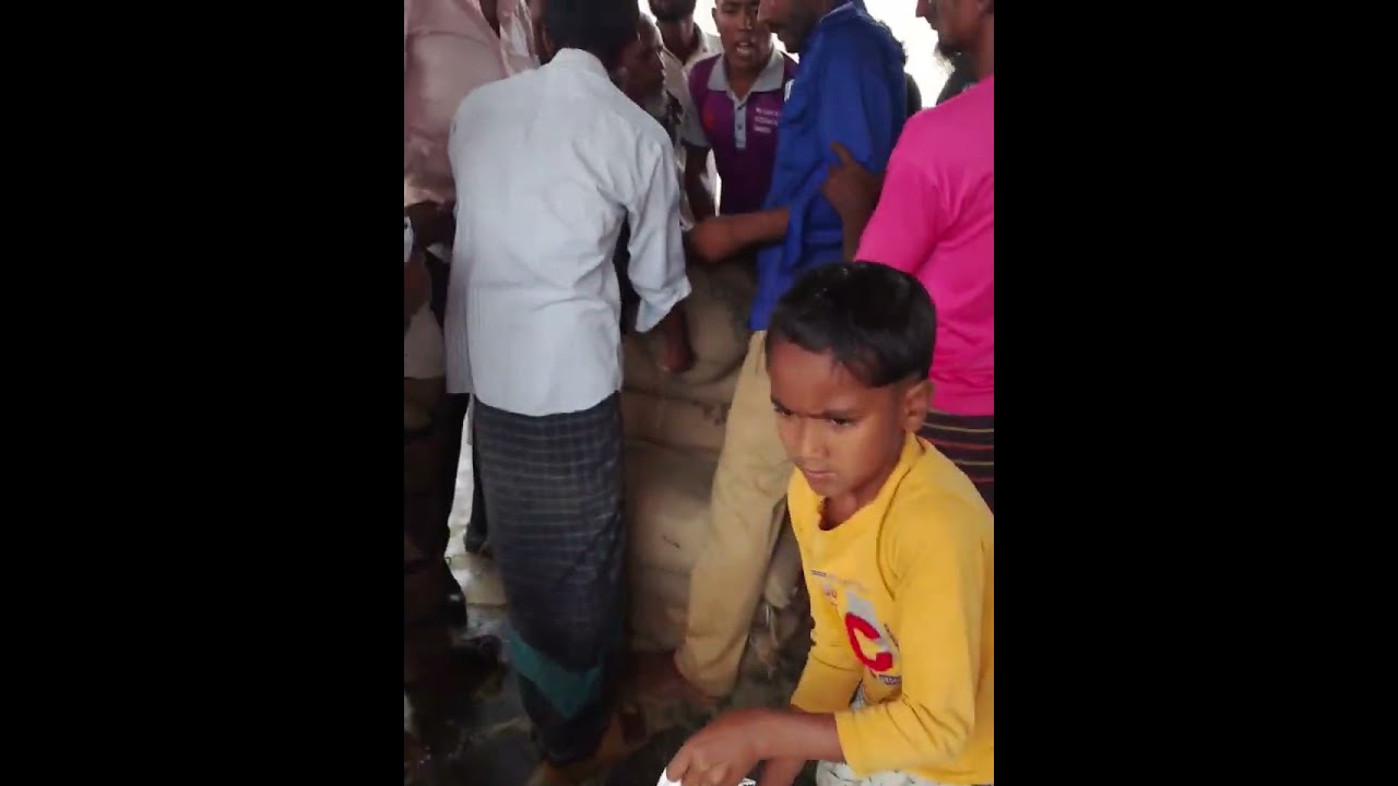 ভাত দে নয়তো মানচিত্র চিবিয়ে খাবো,কওনের সময় আইতাছে..#Eidbonus #rise #govermentpay#JusticeForAll 