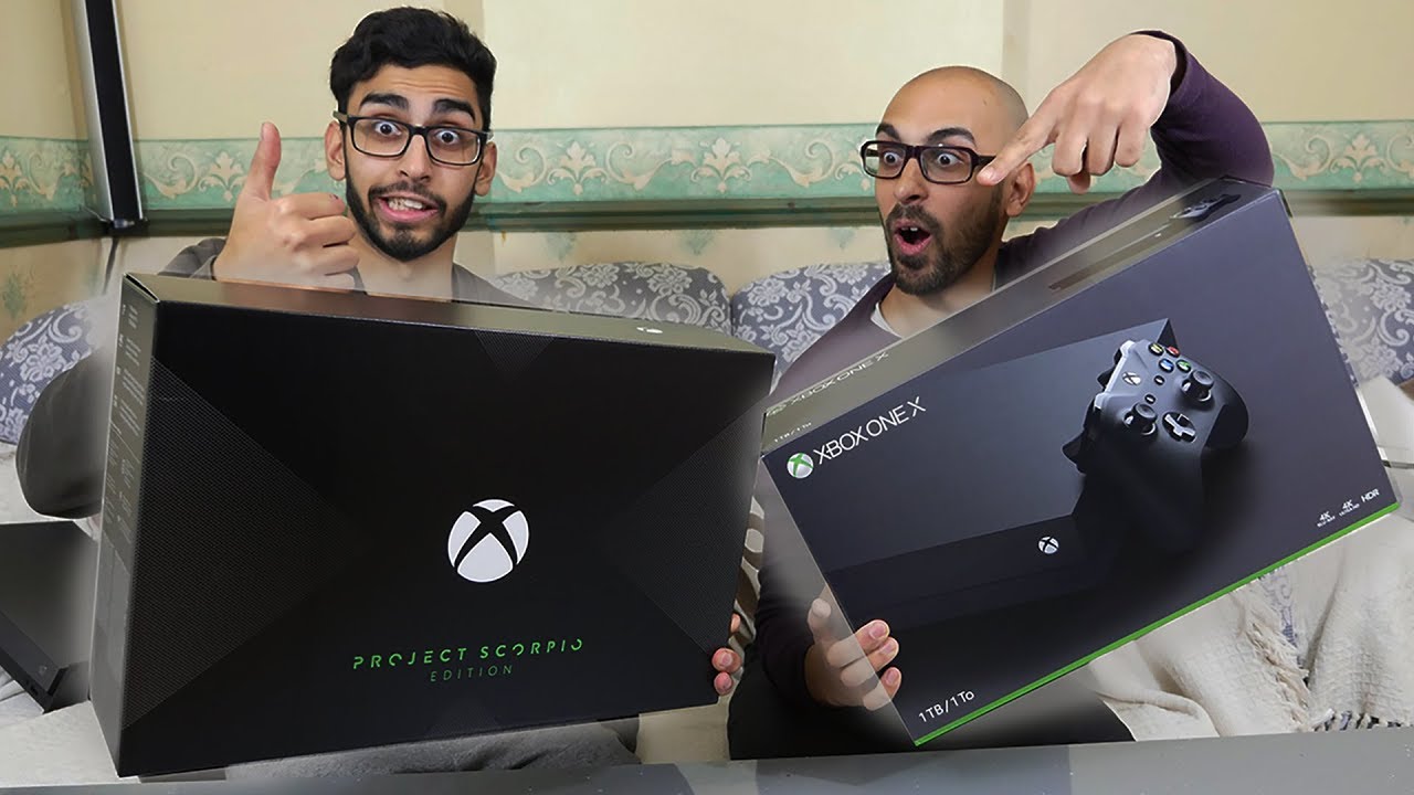 Распаковка Xbox One X против Project Scorpio Edition