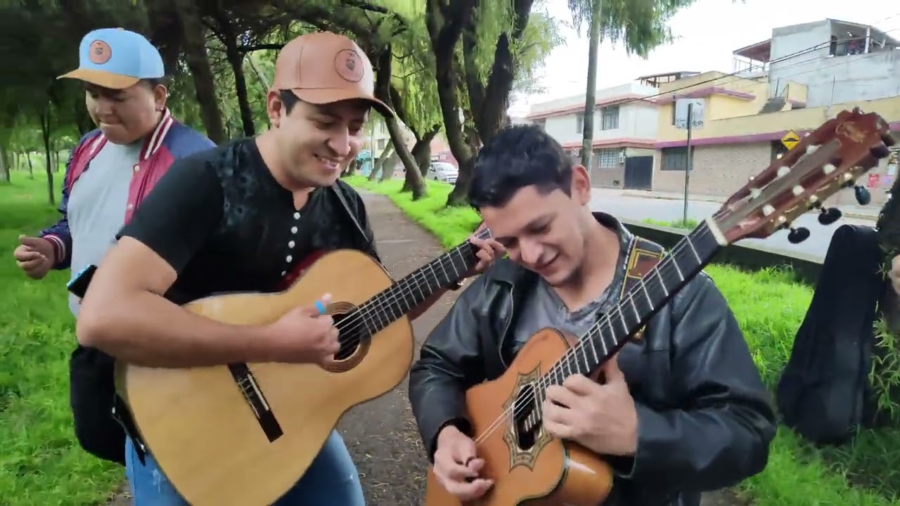 INGRATITUD  / ROCKOLA PURA  &  LOS NICA.S  / (  en vivo  )  [ D . R . A . ]
