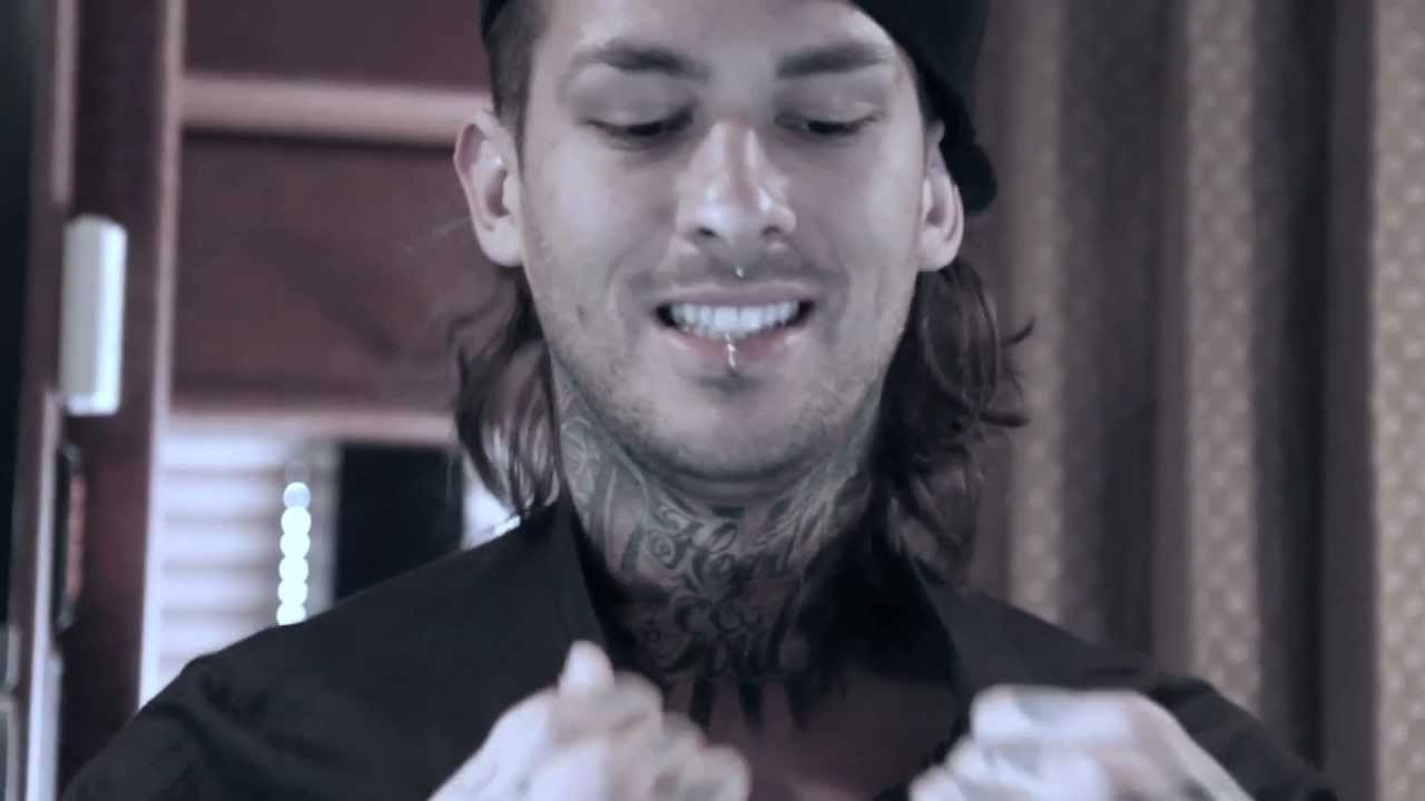How To Rock Your Tee with Mike Whiskeyhands