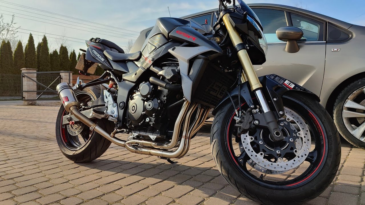 Suzuki GSR750/Black Widow Exhaust Manifold + Dominator 