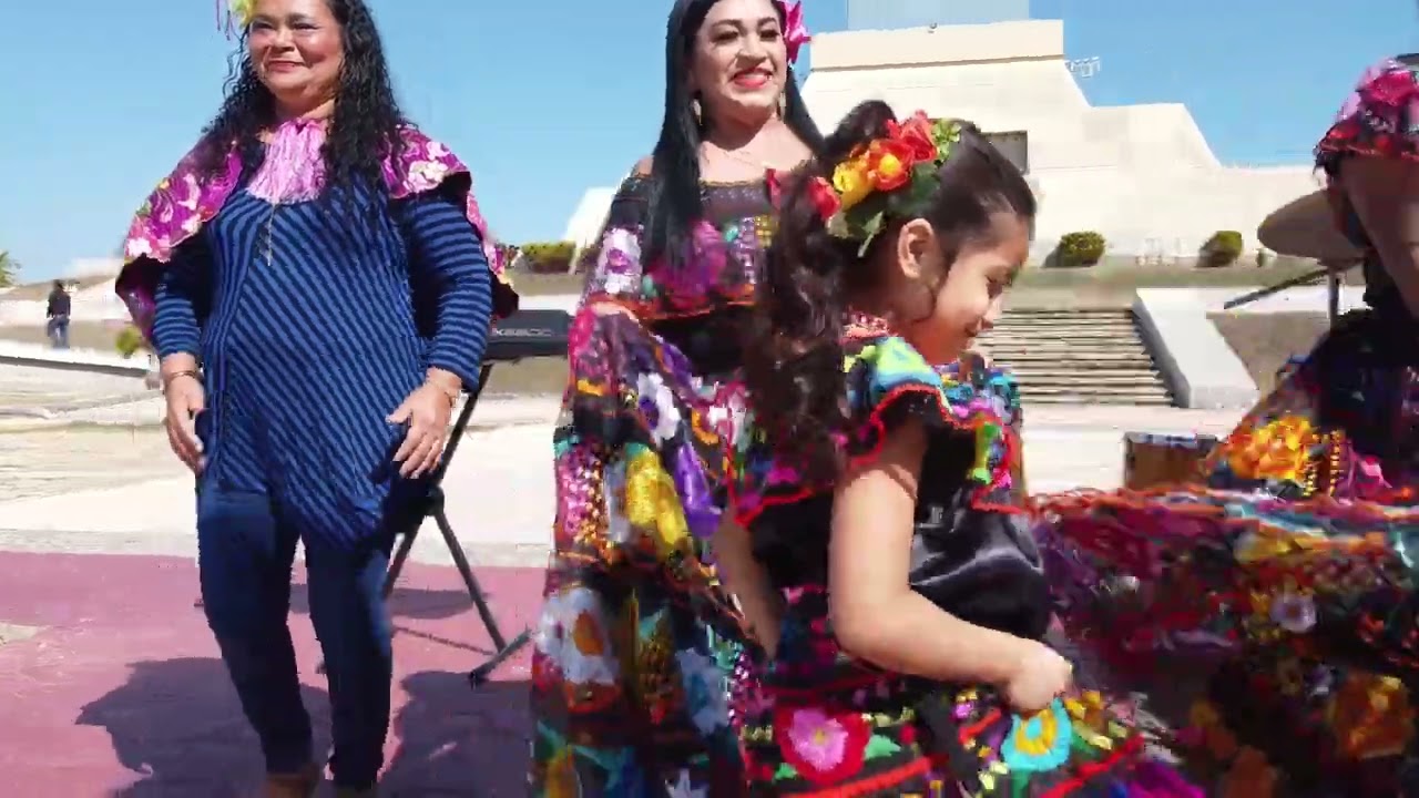 Con Cristo y María todo se puede  Adonai & noe autor :Noe Hernández trinidad