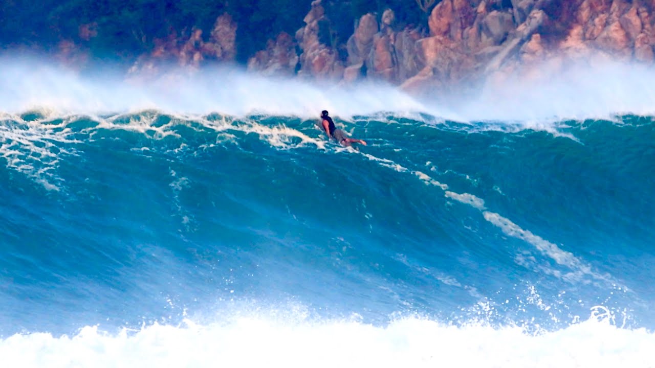 PUERTO ESCONDIDO OPENING SWELL, BARRELS, HOLD DOWNS AND BIG CLOSEOUTS! 