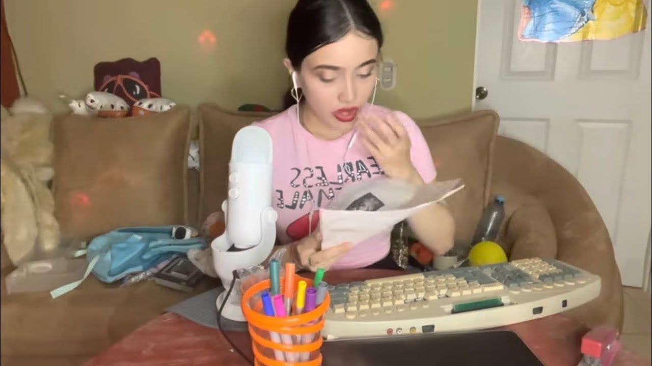 asmr~  ROLE~PLAY UN DÍA ANTES DE TU CIRUGÍA PLÁSTICA / sonidos de teclado y de papel /