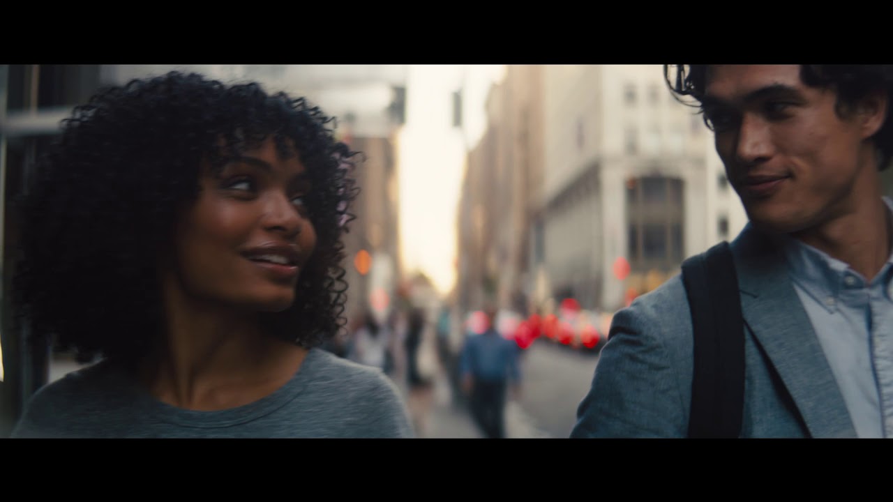 El Sol Tambi&eacute;n Es Una Estrella - Tr&aacute;iler Oficial