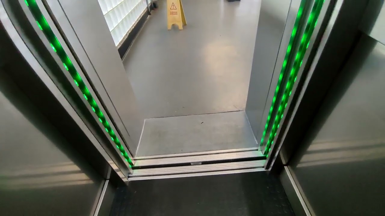 Brand new Jackson lift at Heathrow Pilots car park