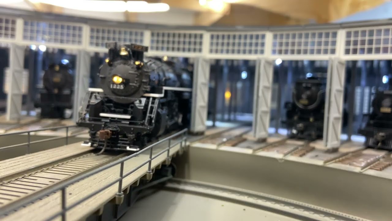 St. Thomas Roundhouse in HO Scale