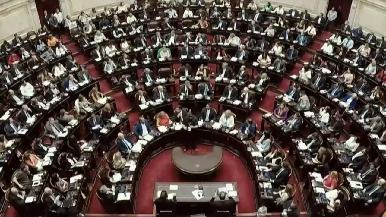 Deputados aprovam iniciativa que reduz idade mínima para punição na Argentina | AFP