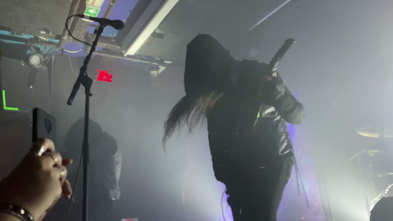 Uada : Complete Show Live In Paris