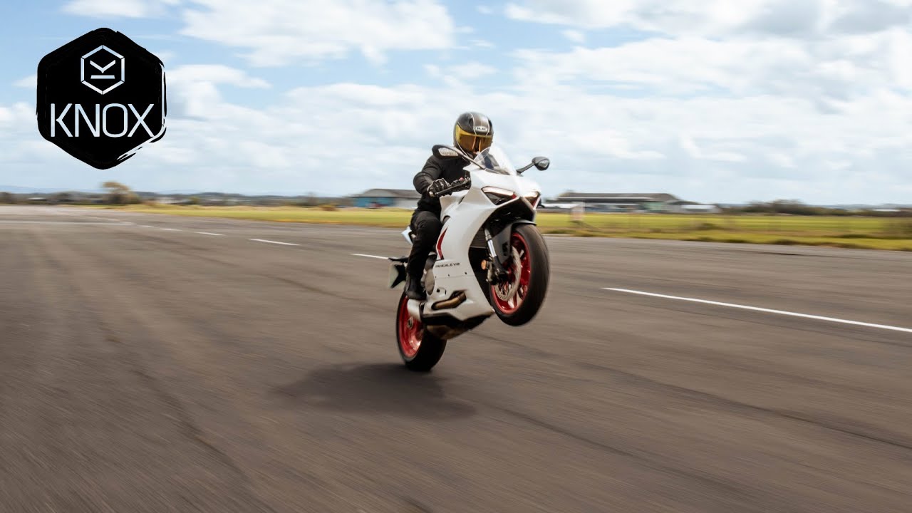 Ducati Panigale V2 — обзор от KNOX