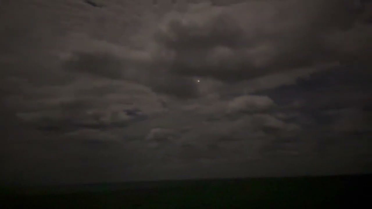Extremely fast light at sea NUFORC S180078 [s2iBgiz]