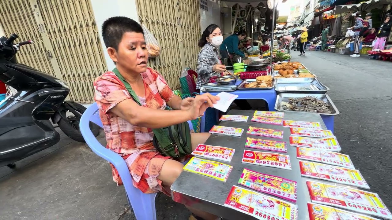 Thủy khờ chanh dành địa bàn của chị dung bán vé số kkkk