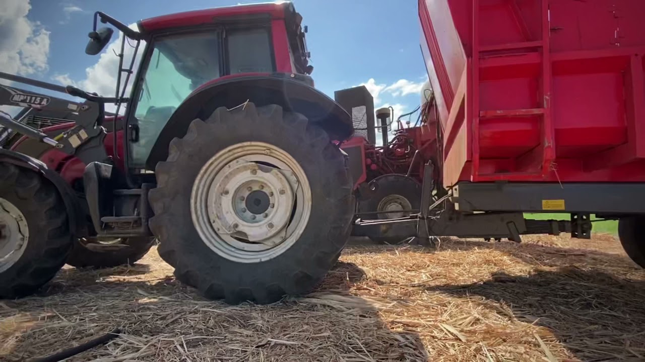 CASE / Valtra N - Coupeuse canne à sucre (2020) 🔥