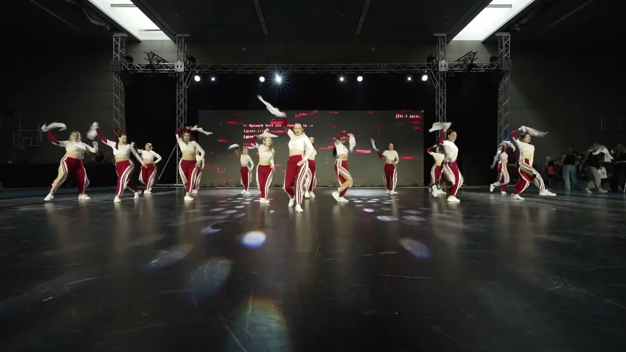 [4th Place] Freaks crew - CommanDIVAs
