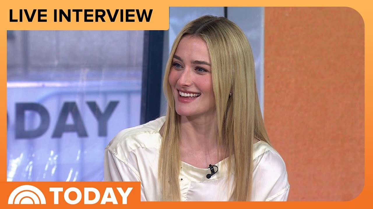 Sarah Pidgeon Talks Becoming Carolyn Bessette for &lsquo;Love Story&rsquo;