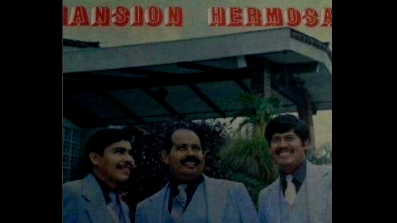 El medico Eterno ~ trio alfa y omega. 