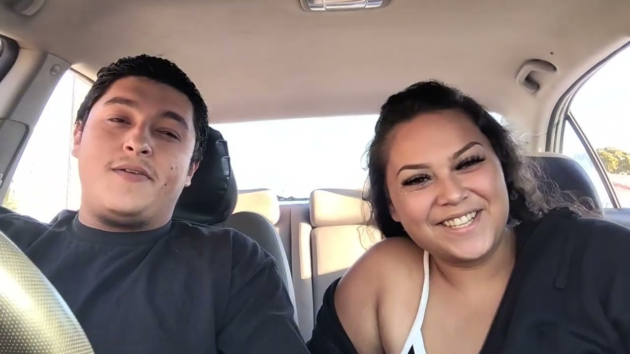 Smoke sesh come vibe! (face reveal)
