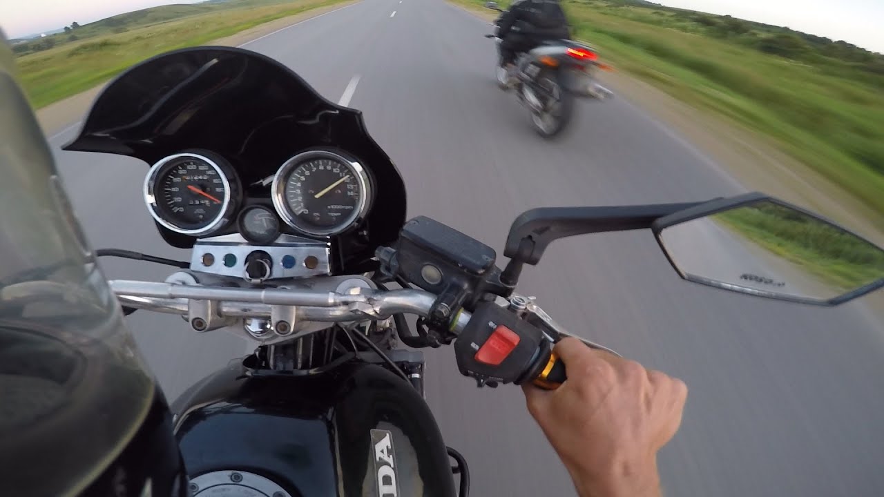 Honda CB400SF vs Suzuki SV400 [TOP SPEED]
