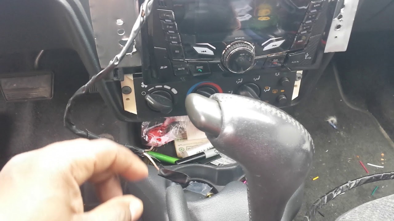 Installing a radio to ignition switch