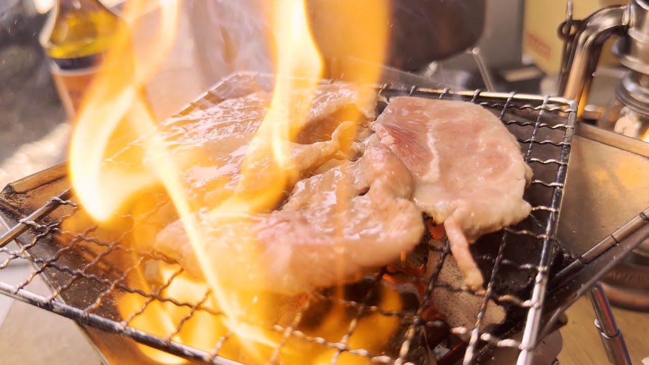 休日にひとりで炭火ジンギスカンをキメるだけ🔥🐏テロップ、BGMなし #成吉思汗 #asmr #ソロキャンプ #焼肉 #bbq