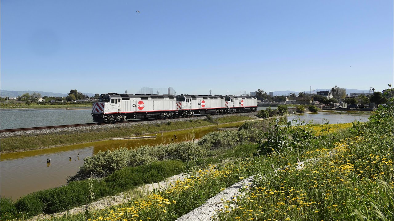 Caltrain F40PH-2Cs Start 5 Year Lease With Caltrans