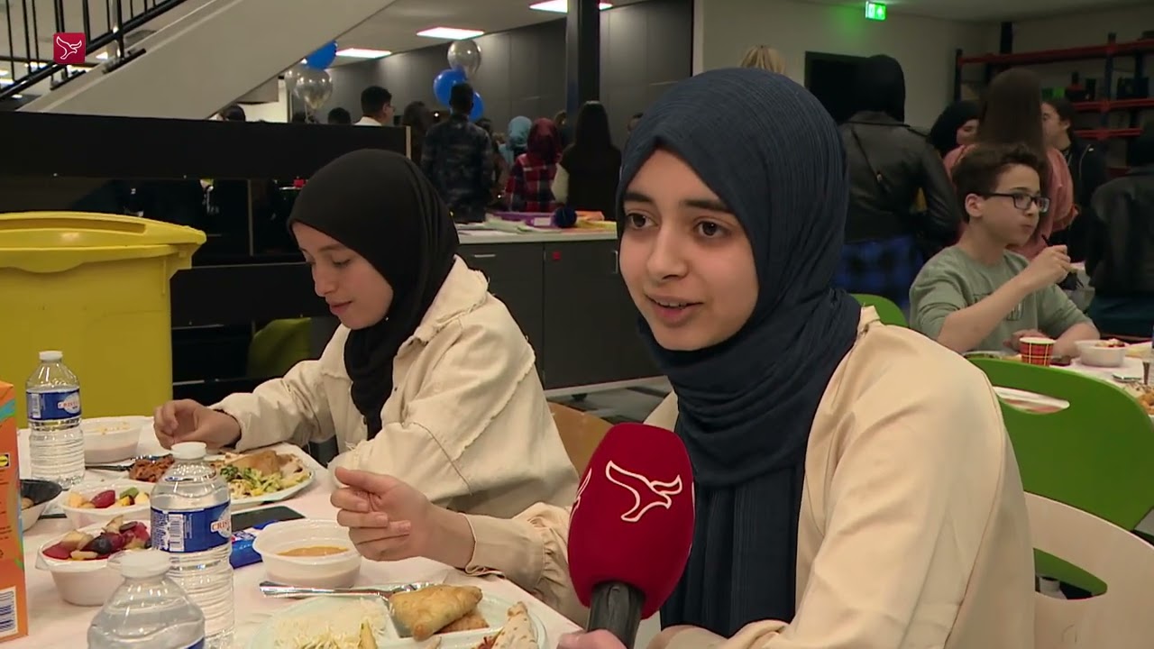 Iftar op Porteum: 'Het gaat vooral om de gezelligheid'