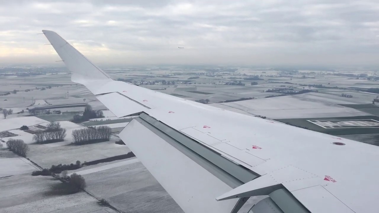 *Winter Wonderland* | Lufthansa | CRJ900 | Paderborn - Munich