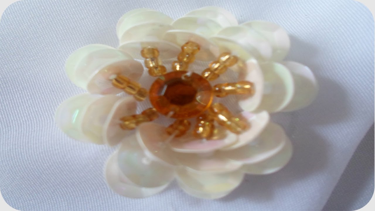 FLORES DE LENTEJUELA Y CHAQUIRA