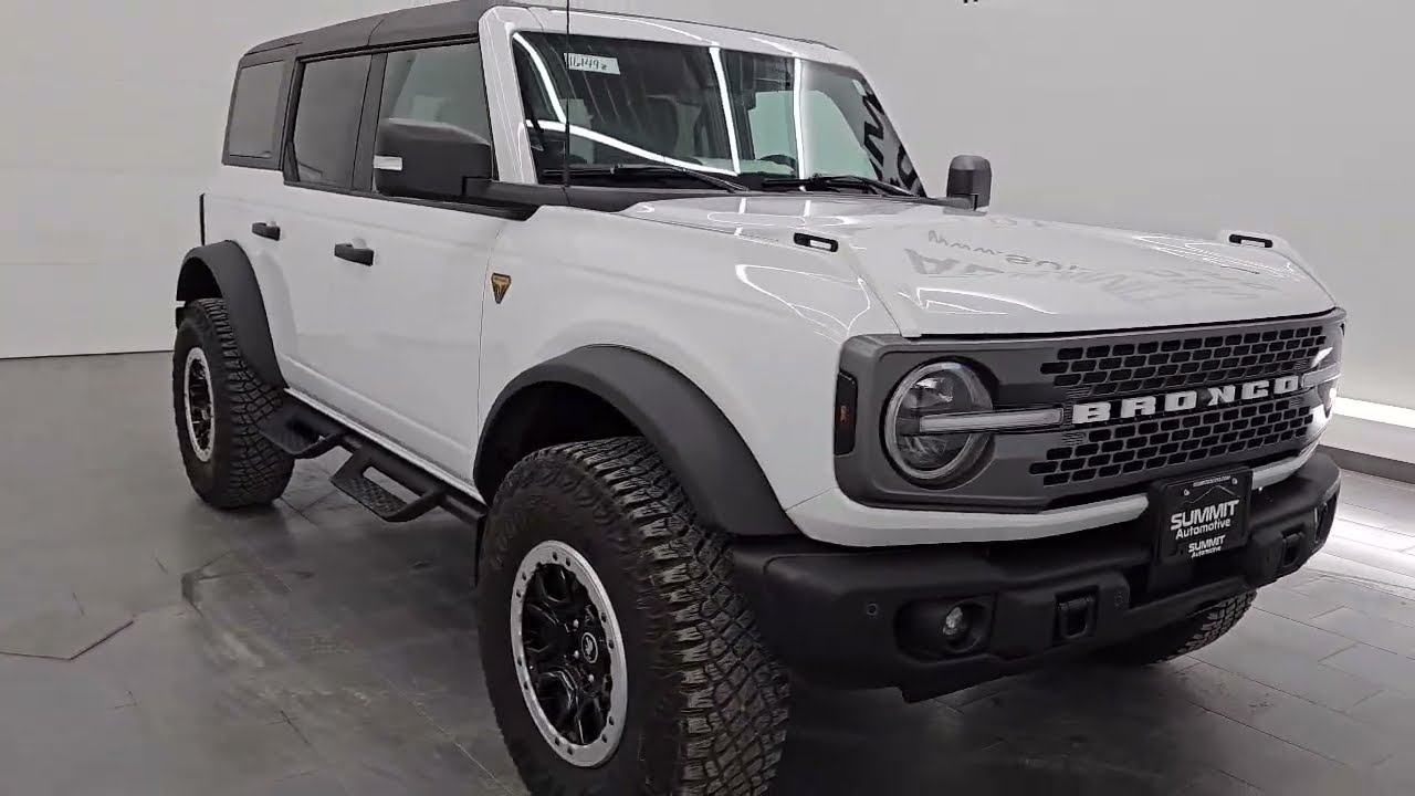 2023 Ford Bronco White Used. walk around for sale in Fond Du Lac, Wisconsin,