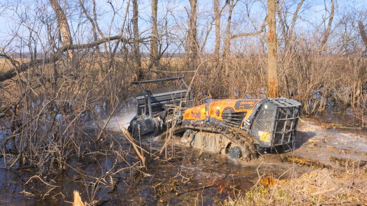 RAM N CRAM! Grinding Trees & Mulching Brush Knee Deep Water! Randall, Tom, Tony, Energreen RoboMax