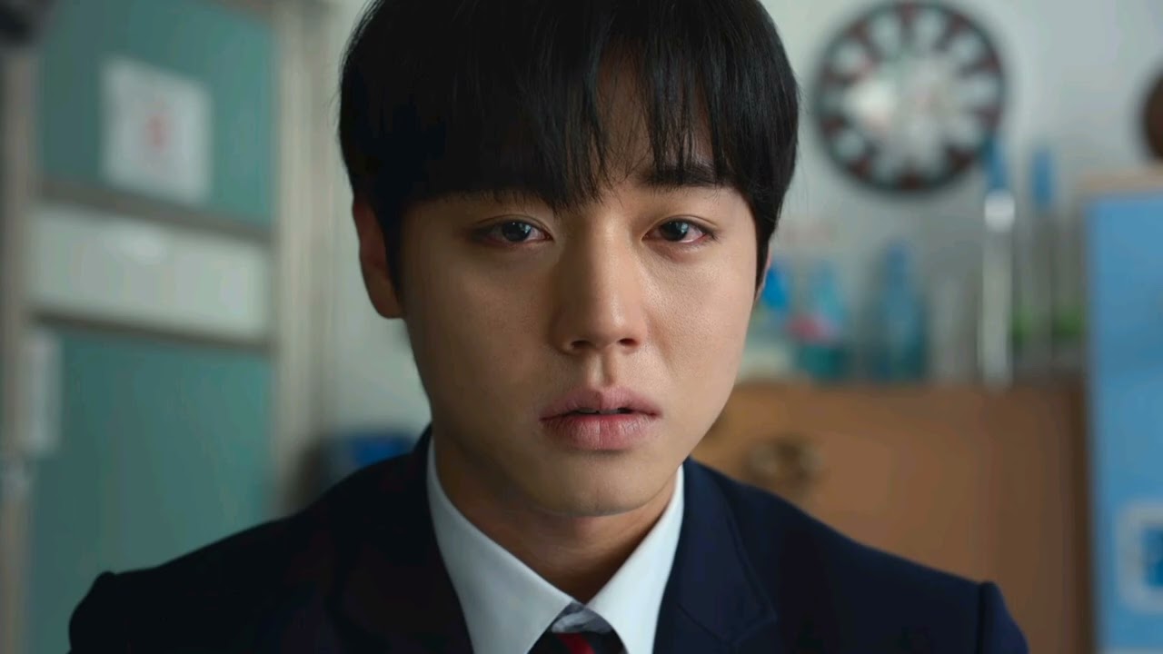 Character analysis of Yoon Sieun -Weak hero class 2