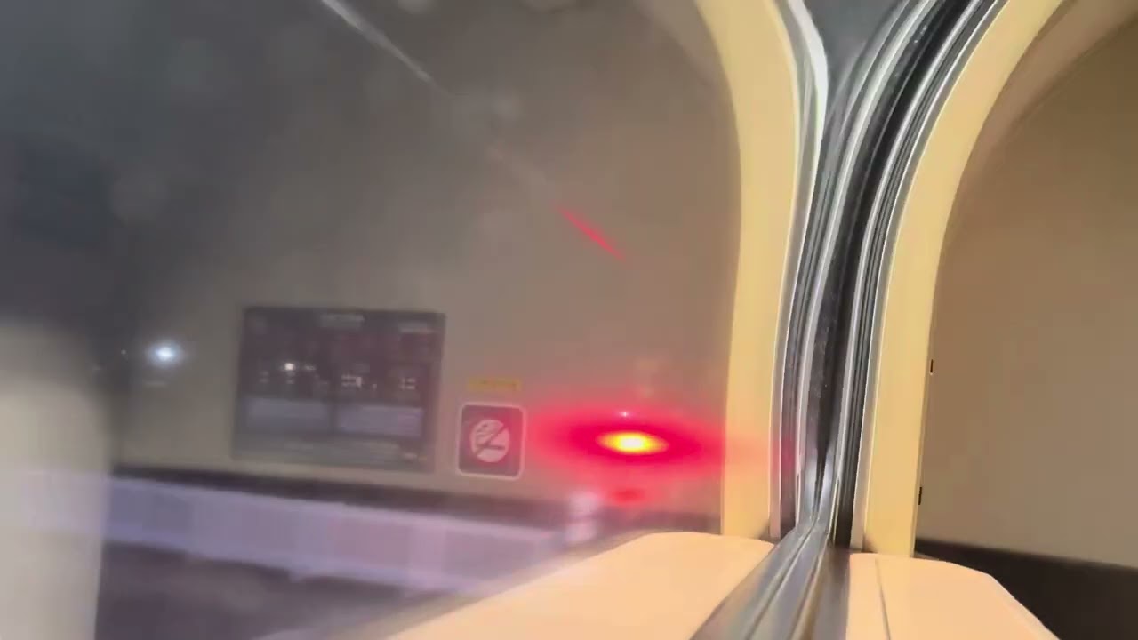 [サンライズ出雲]隣の部屋から変な声が😂