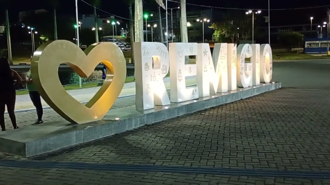 Mostrando a lagoa parque Na cidade de Remígio-PB 