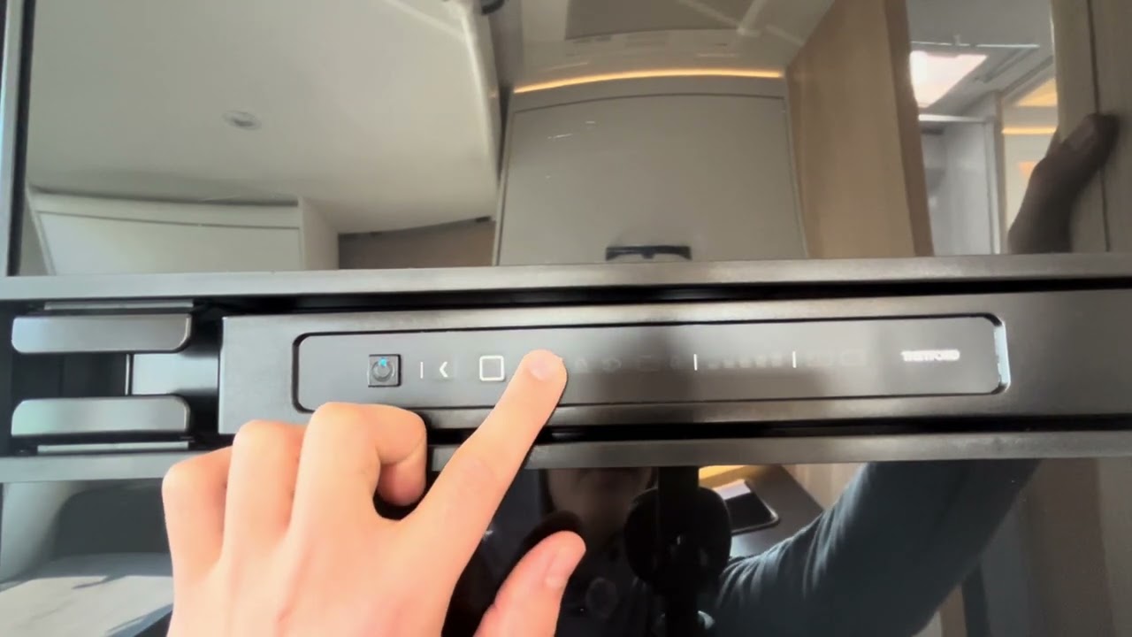 Coachbuilt Fridge/freezer demonstration 