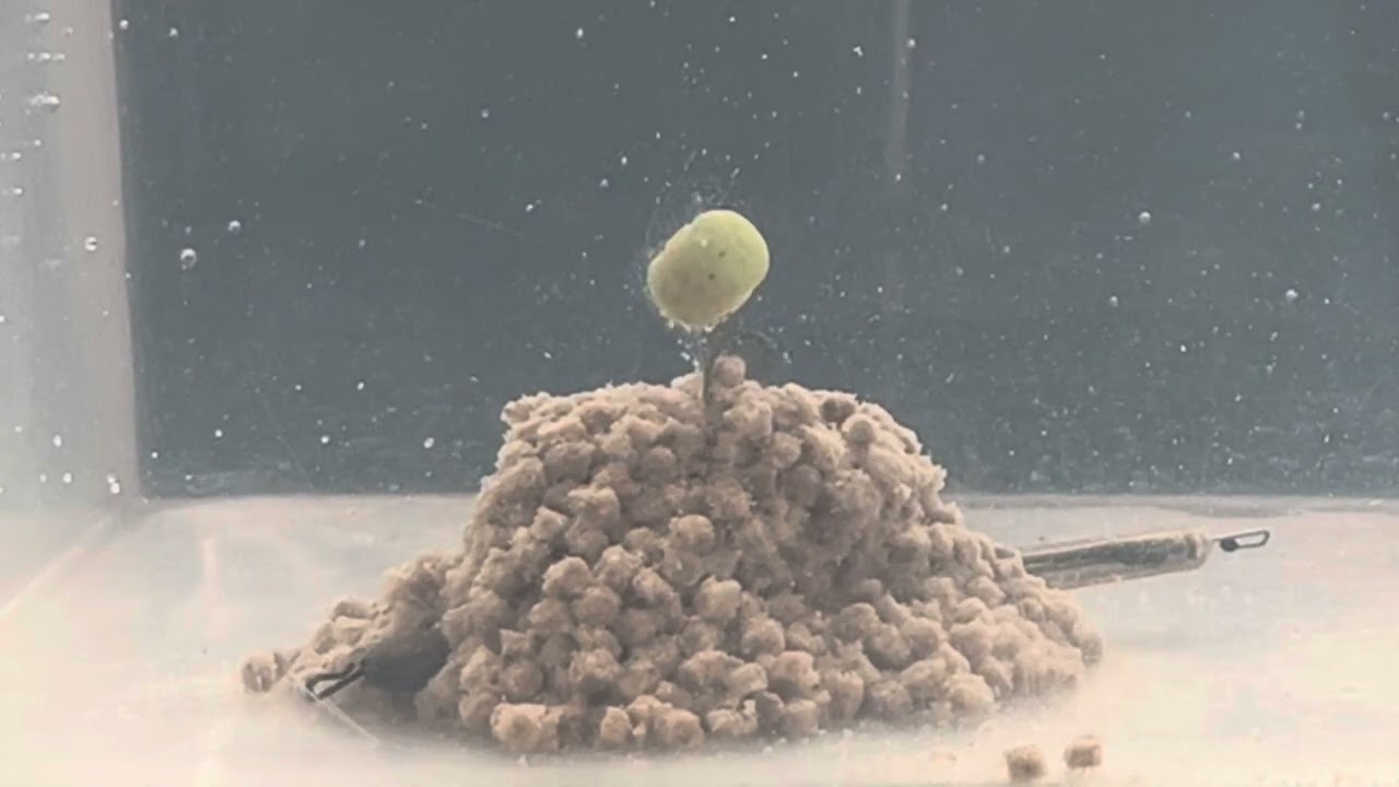 #Method Feeder Breakdown In Real Time. Tank Test. With 2mm Pellets and 10mm Wafter.