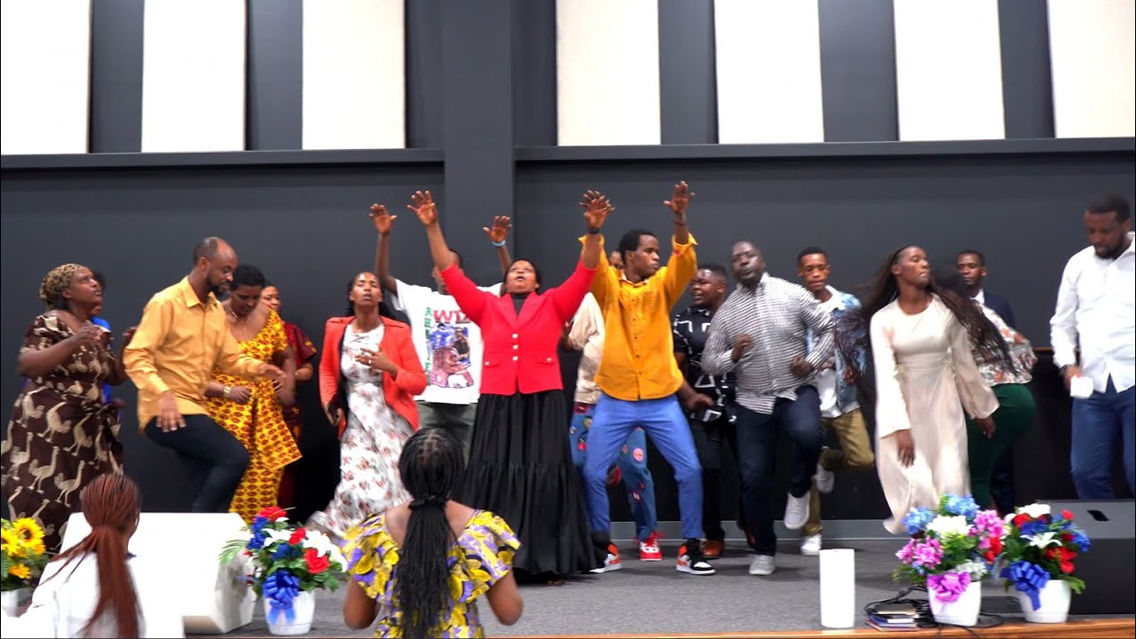 NI MURI YESU BY HOLY WORSHIP T /UMUKUNGA WA SEKUSE BLESSING CHURCH CEDAR RAPIDS.