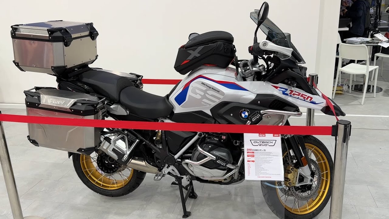 GIVI Accessorized !!! 2023 BMW R1250 GS