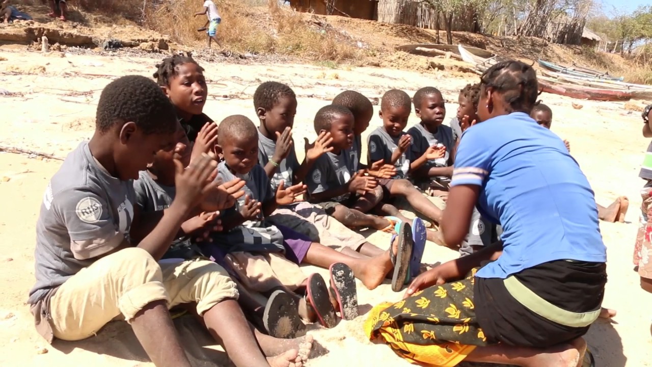 Revisiting the village of Londo - Solar lanterns from Watts of Love, Praying for a new teacher.
