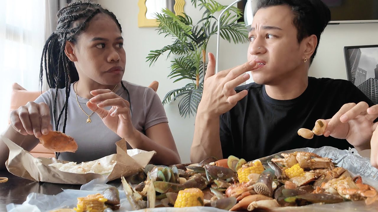 SEAFOOD BOIL SAMA MAYA