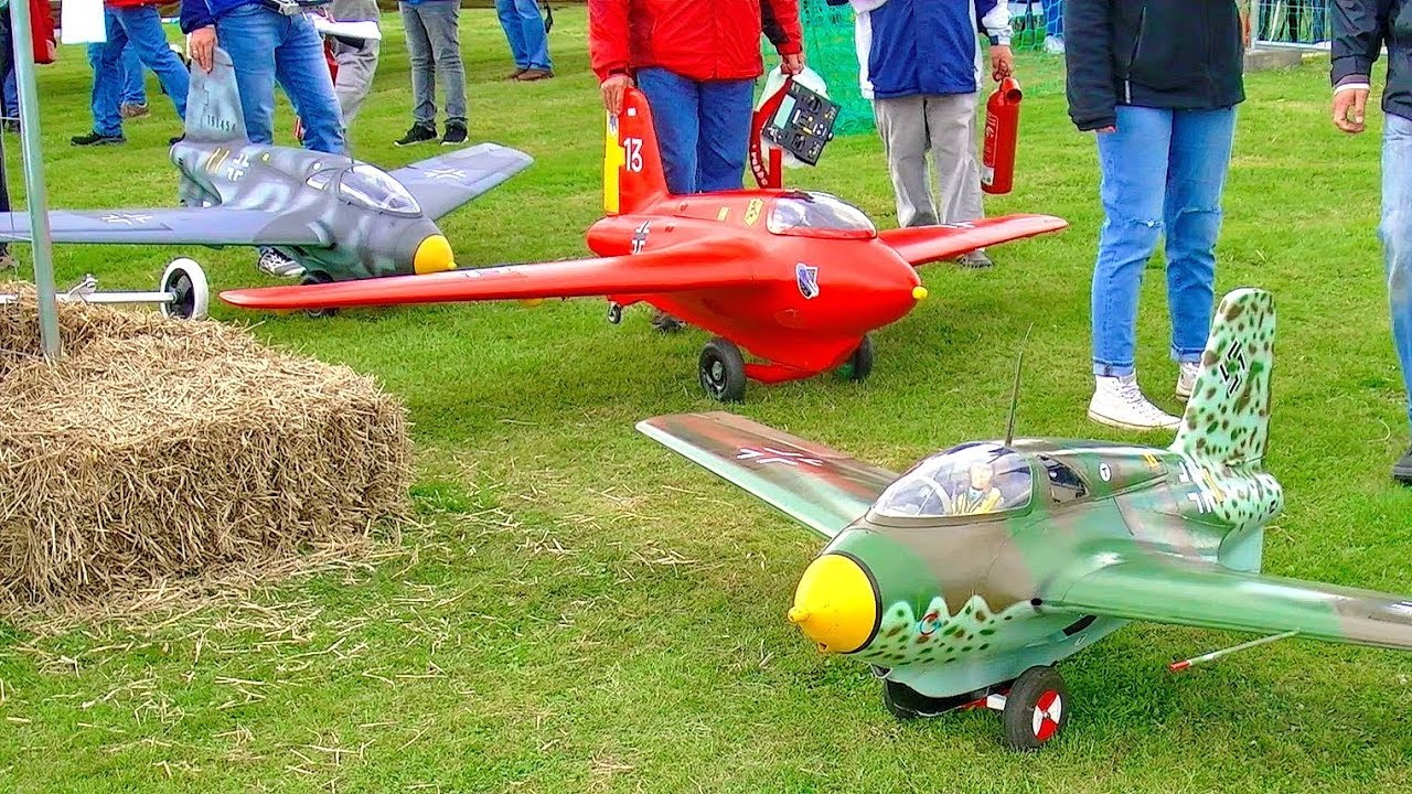 3 X ME-163 KOMET BIG RC TURBINE MODEL JETS IN THE AIR FLIGHT DEMONSTRATION
