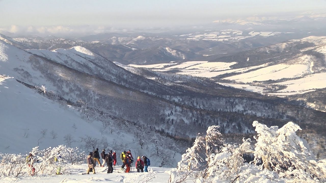【星野リゾート　トマム】 CAT（雪上車）ツアー | 【Hoshino Resorts TOMAMU】 CAT Tour
