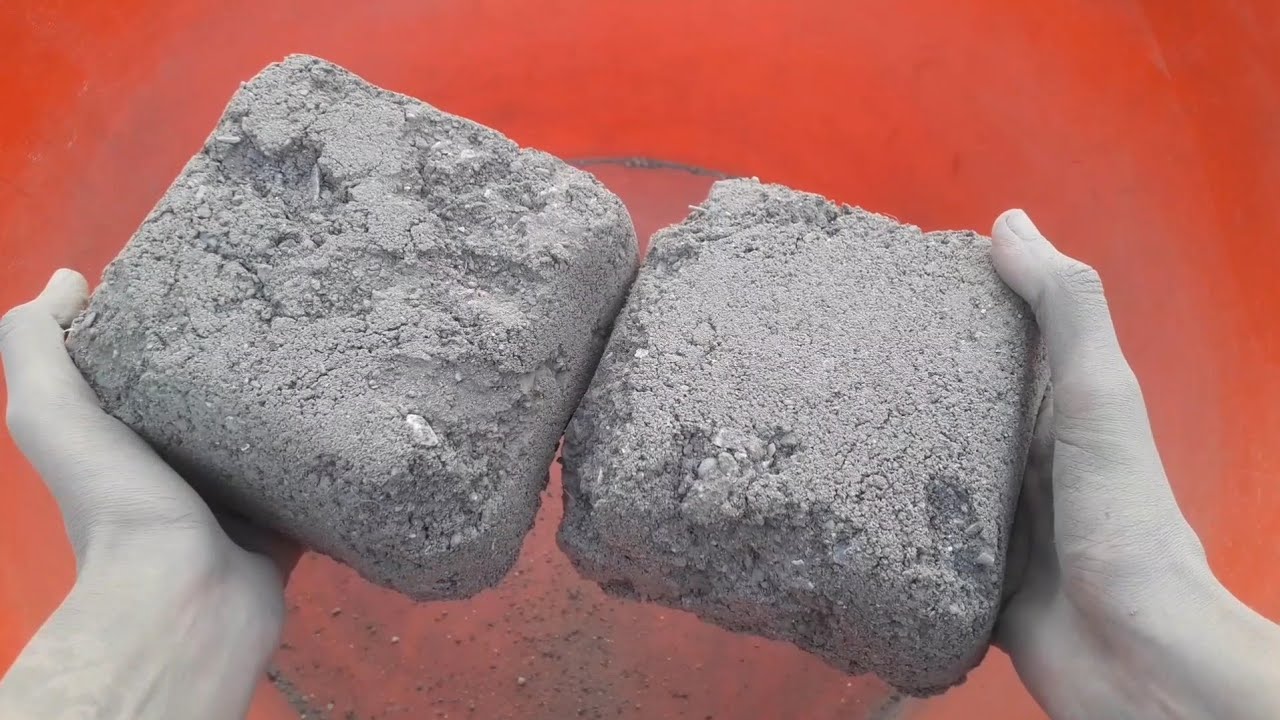 New video 📸💯🤤reused cement Smokey stormy dry crumbling in tub+water ASMR crumbling video 💦💦