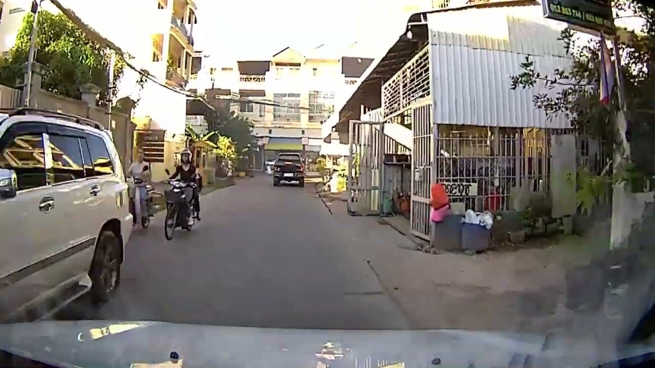 Cambodia Street View 2026, Relax and lose yourself in the natural rhythm of the city.